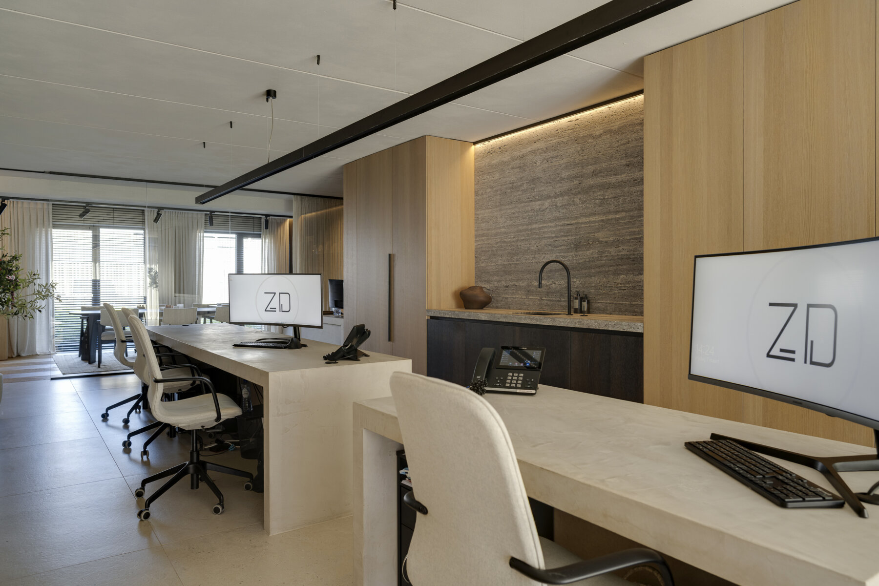 20250307_Zedreno_Office-16